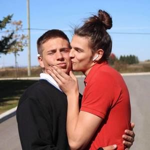 Meet your Posher, Gabriel